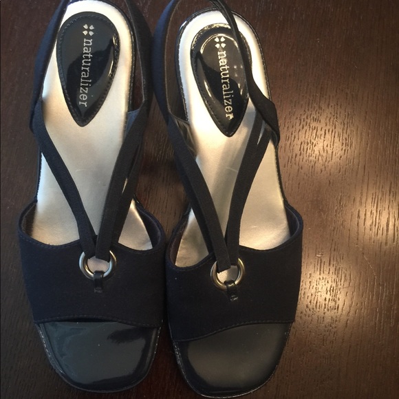 Naturalizer Shoes - Naturalizer Navy Sandals 7.5